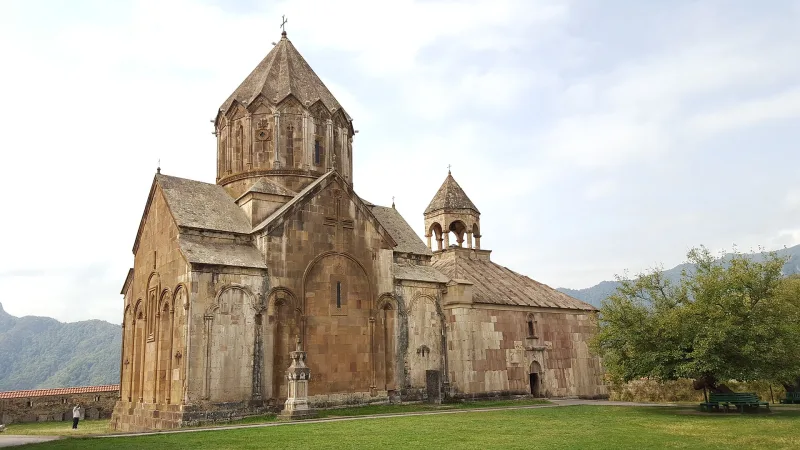 La basilique de Tekor — guide de l'église arménienne du Ve siècle à Kars